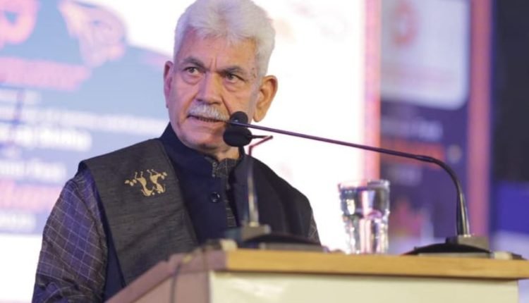 Lt Governor attends Kashmir Education, Culture & Science Society’s 'Shikara' Fest in New Delhi