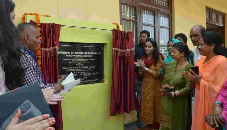 Prerna Puri inaugurates Informatics Centre at Airwan Panchayat, presides over Gram Sabha, inspects govt establishments