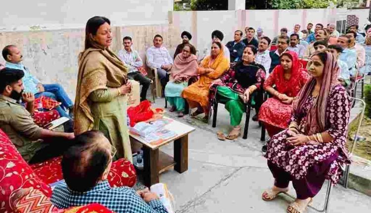 Jan Seva is the vital essence of the BJP: Rekha Mahajan 