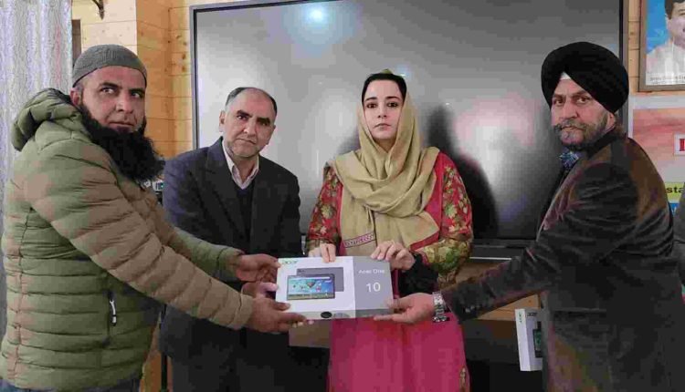Digital Initiatives to empower Dropout Students: DC launches ‘Noor’ programme in Baramulla