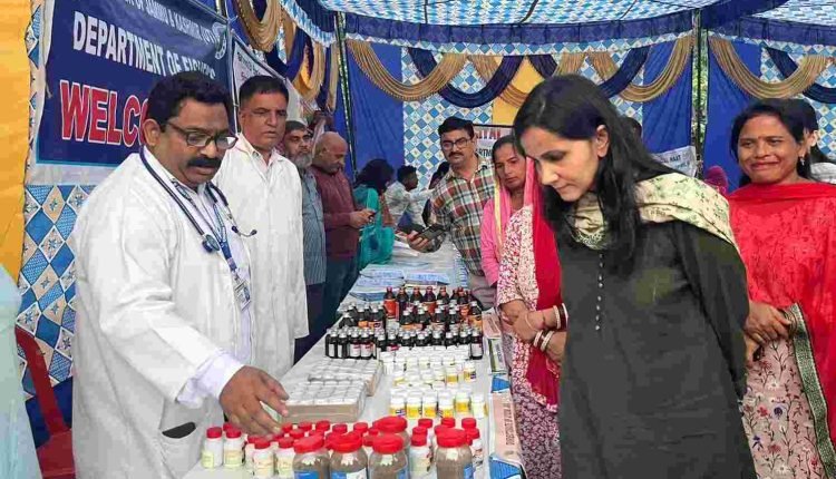 Prerna Puri visits Panchayat Airwan; assesses public issues, concerns