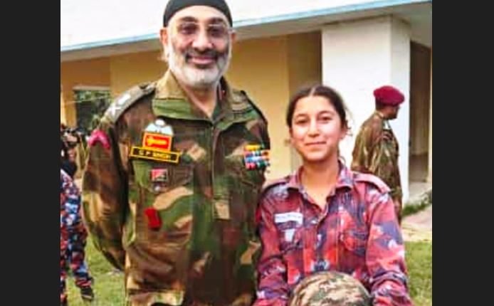 Cadet Simran Kumari from GDC Kishtwar demonstrates outstanding performance at Para Basic Course in Agra