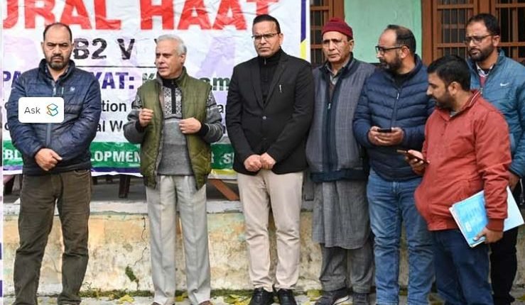 B2V-5: Administrator, Associated Hospital, GMC Srinagar visits Panchayat Halqa Keegam, Shopian