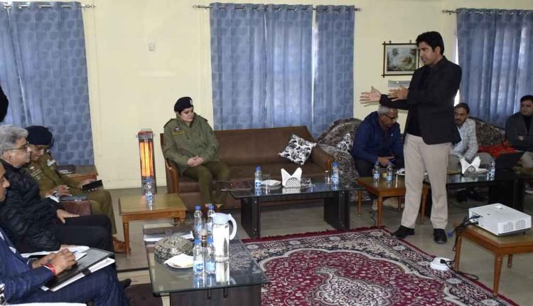 Chief Secretary takes on spot appraisal of works on NH-44