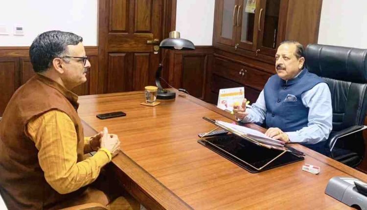 Baru calls upon Dr. Jitendra Singh, raises demand for J&K hostel in Delhi University