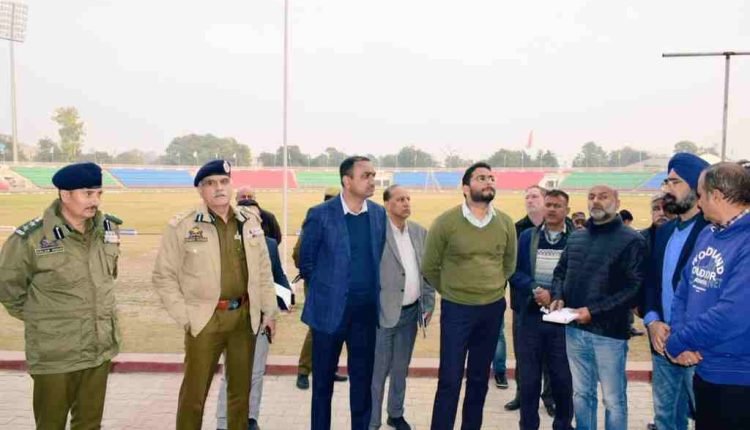 Div Com reviews arrangements for Republic Day celebration-2024 at MA Stadium