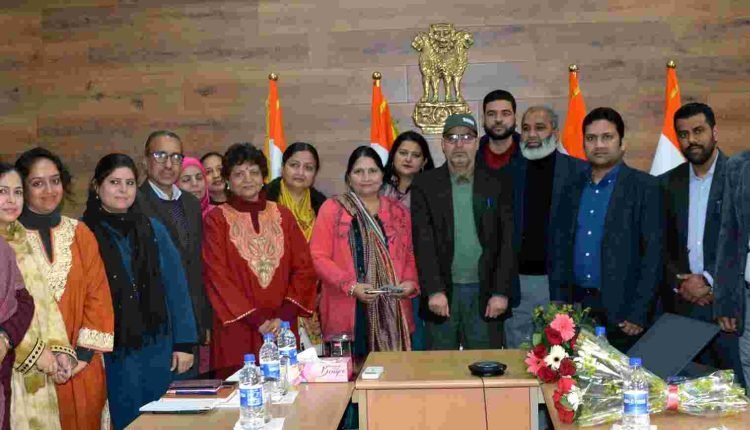 Felicitation Ceremony Honors Winners of DIPR's Visual Storytelling Competition in Jammu and Kashmir
