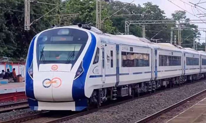 Vande Bharat Express to Include Halts at Udhampur and Kathua Stations from December 30