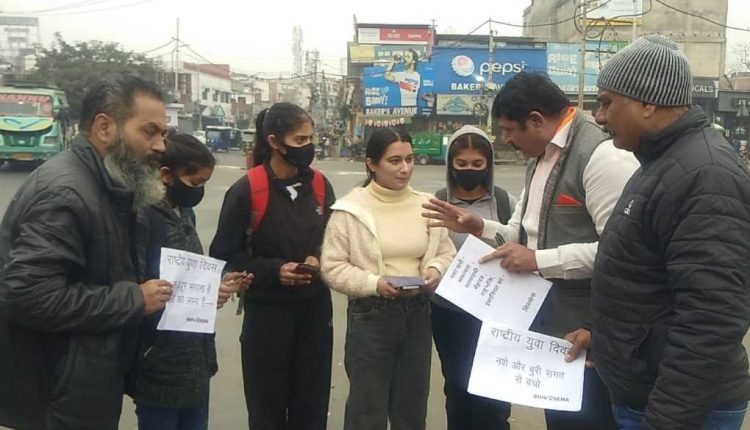  Get addicted to hard work, success, patriotism, humanity: Sahni