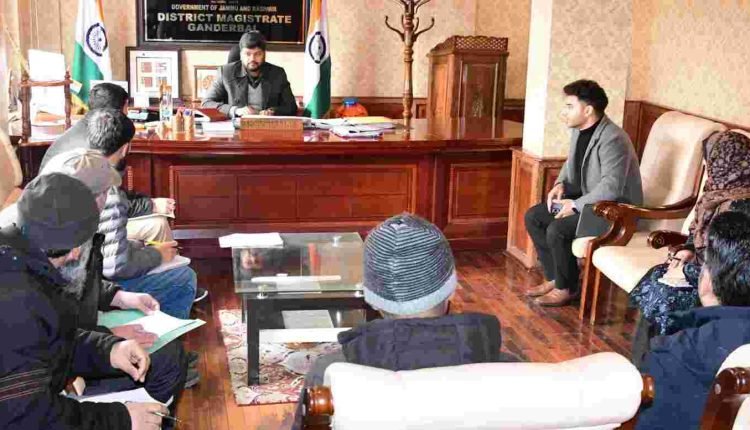 DC Ganderbal chairs DLC meeting on implementation of Bye-Laws for SWM