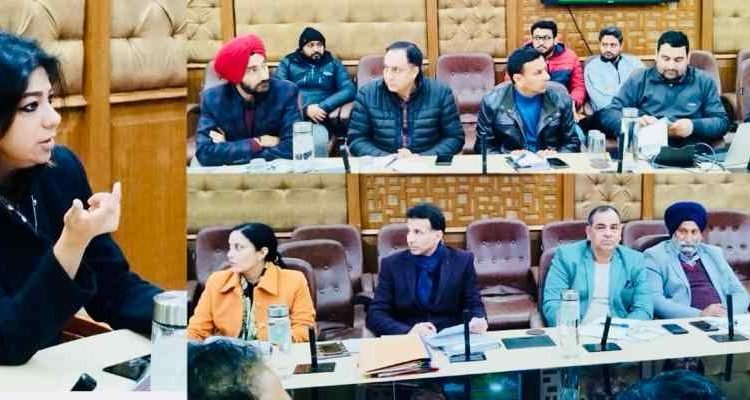 Commissioner Secretary convenes series of meetings to review functioning of golf courses, TDAs