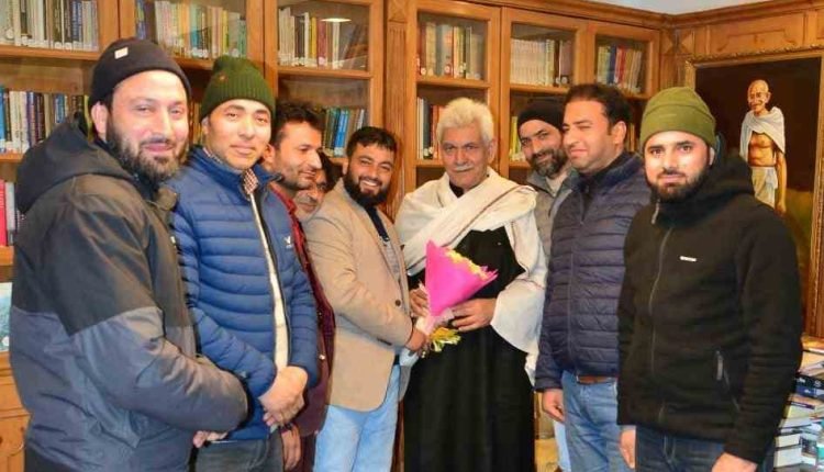 Chairman DDC Budgam calls on Lt Governor