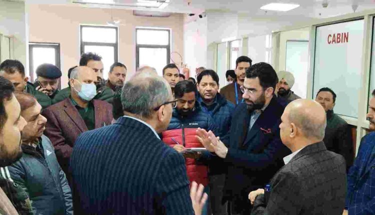 Dr Abid Rasheed tours premier health facilities in Jammu