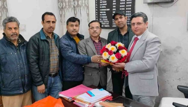 NC Minority Cell delegation meets RC, seeks settling long pending issues of the migrants