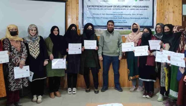 NIESBUD concludes 21-day Entrepreneurship Development Training Program at Pulwama