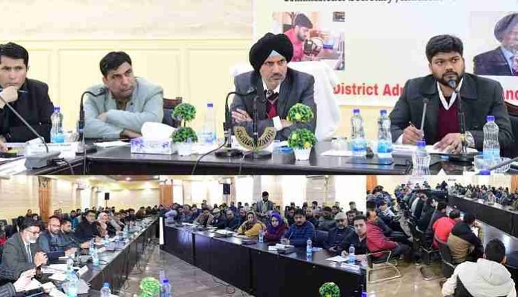 Vikramjit Singh convenes Public Darbar at Ganderbal, assesses public grievances