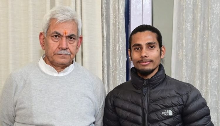 International Cyclist & Environmentalist calls on Lt Governor