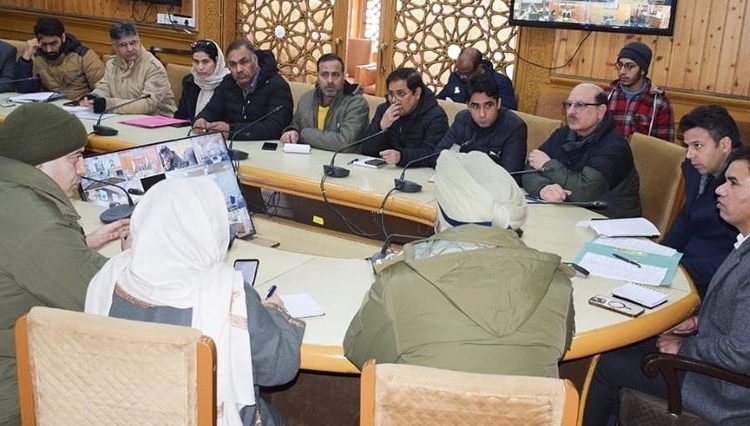 Div Com Kashmir reviews arrangements for smooth observance of Shab-e-Meraj, following Friday