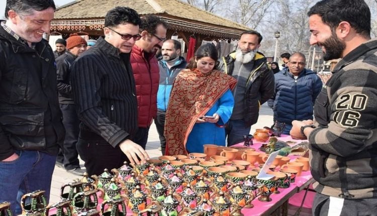 Dir H&H inaugurates Exhibition at Zero Bridge, Rajbagh