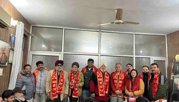 Modi Govt working for betterment of all segments of society: Kavinder