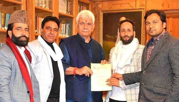Representatives of Gujjar Mahasabha Baramulla call on Lt Governor