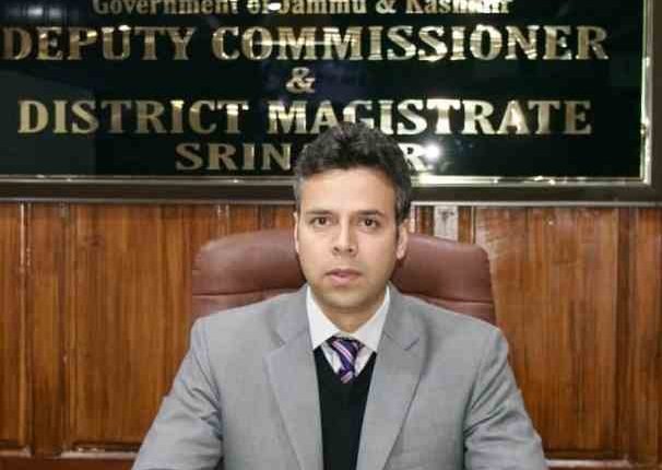 DC Srinagar greets people on Holy month of Ramzan