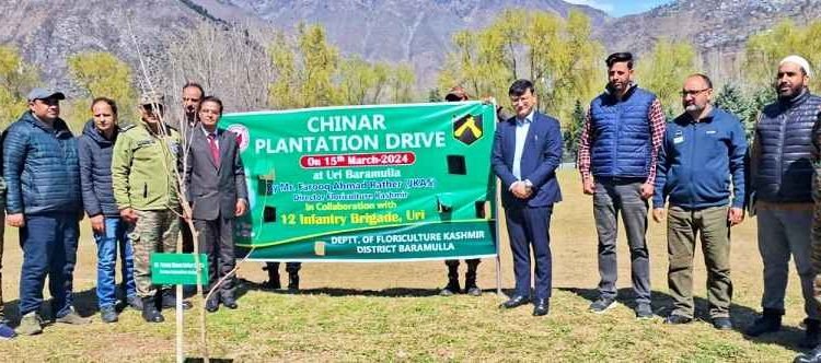 DC B'la kick starts a mega Chinar Plantation Drive at Uri