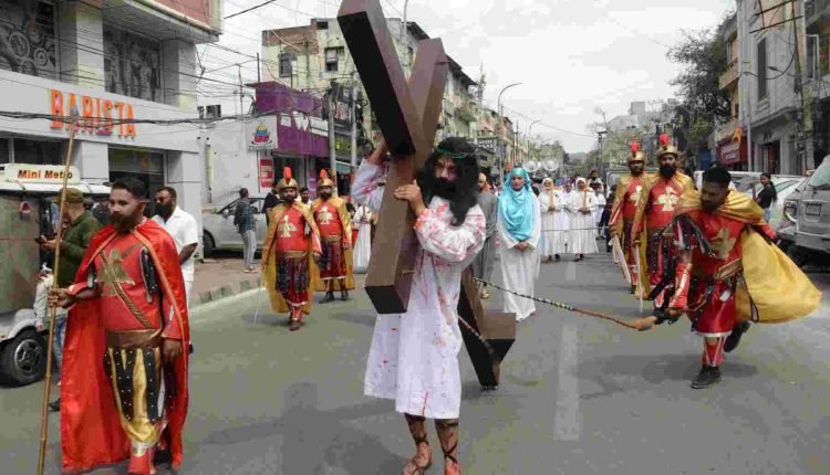 St. Peter’s Catholic Church, Prem Nagar Organizes Solemn Good Friday Procession: A Commemoration of Jesus Christ's Crucifixion