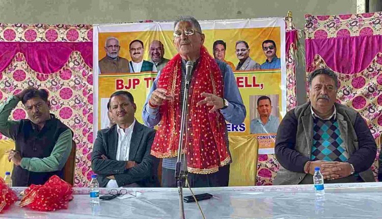 Transporters playing vital role in promoting tourism & facilitating economic growth in J&K: Kavinder