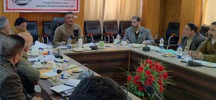 Principal Secretary reviews implementation of Animal, Sheep Husbandry schemes in Kashmir