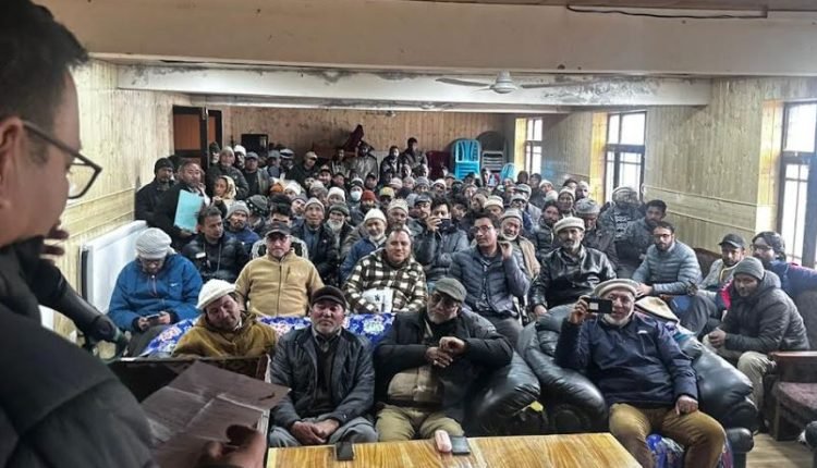 Kargil's Multilingual Mehfil-e-Mushaira ends on a High Note of Literary Diversity and Communal Harmony, Marking the Spirit of Ramadan-e-Kareem.