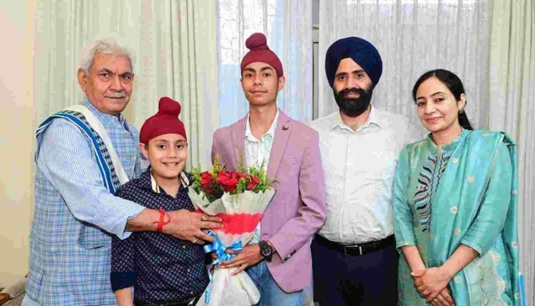 Lt Governor Manoj Sinha meets Young Innovator