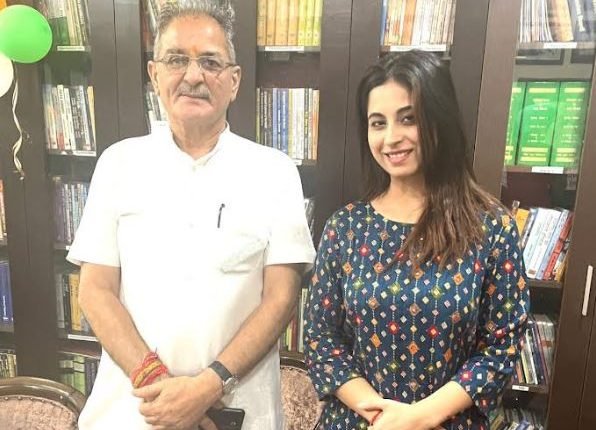 Telugu Actress Shashika Tickoo meets Kavinder Gupta