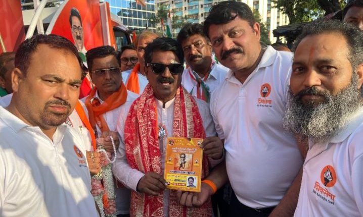Shiv Sainiks of J&K  campaiged for Arvind Sawant