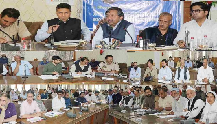 Dheeraj Gupta holds public outreach programme in Srinagar; emphasizes people-govt partnership for enhanced outcome