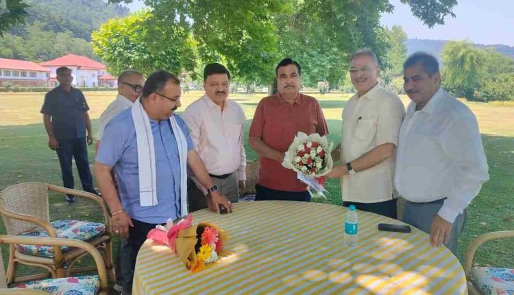 Kavinder, Arun urge Union Minister Gadkari to establish Katra–Delhi Expressway as vital trade link for Jammu