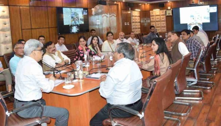 CS reviews progress on JK Samadhan, Kisan Khidmat Ghar, Youth Skill App