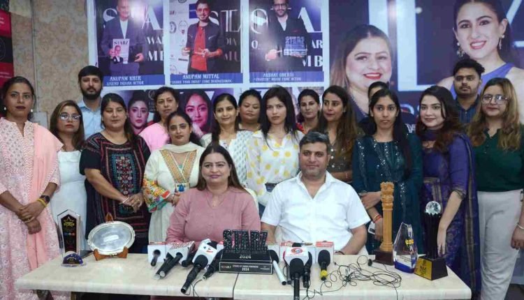 NISD Beauty & Designing Institute Honored with STARZ OF INDIA AWARD 2024 in Mumbai