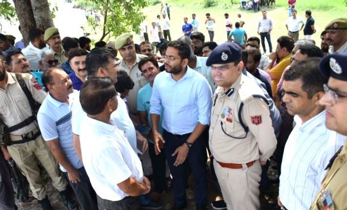 DC Jammu initiates urgent flood protection measures in Khour Sub Division