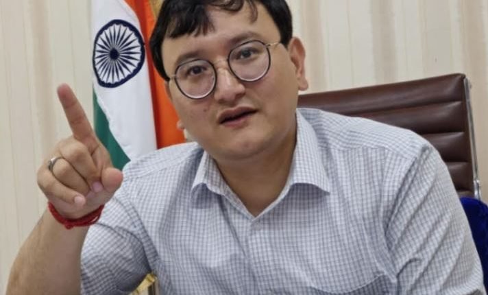 DDC B'la chairs DLIC meeting, reviews implementation of PM-Vishwakarma scheme