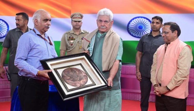 LG Manoj Sinha Attends DD Kashir’s Special Event “Meri Maati Mera Desh”