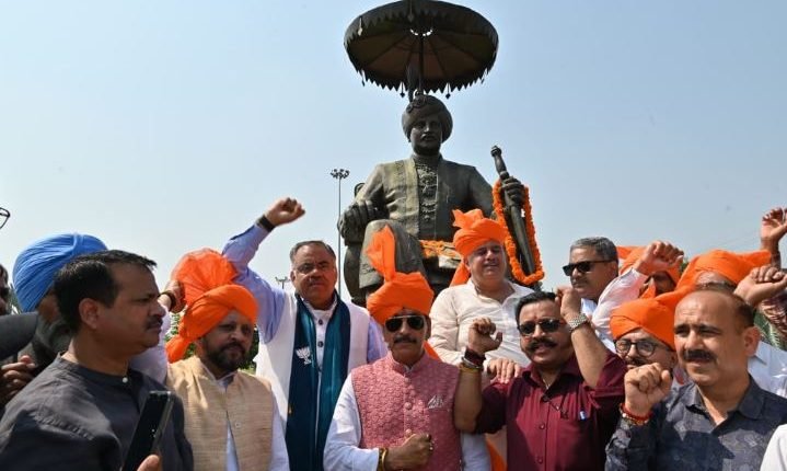 NC-Cong insulted Maharaja Hari Singh, we gave respect: BJP