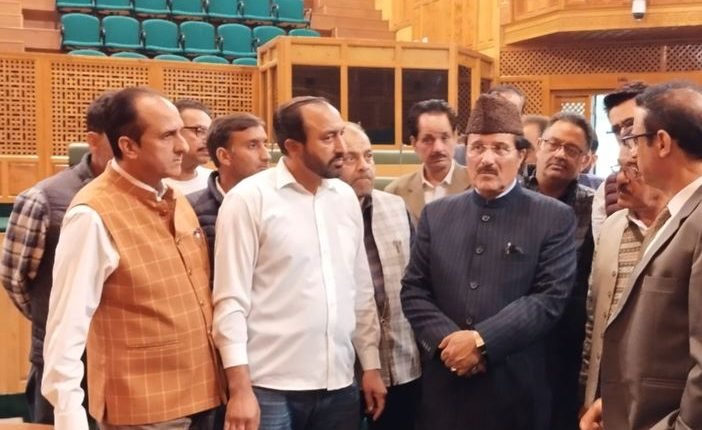 Mubarak Gul visits Legislative Complex; asks for proper arrangements for oath ceremony
