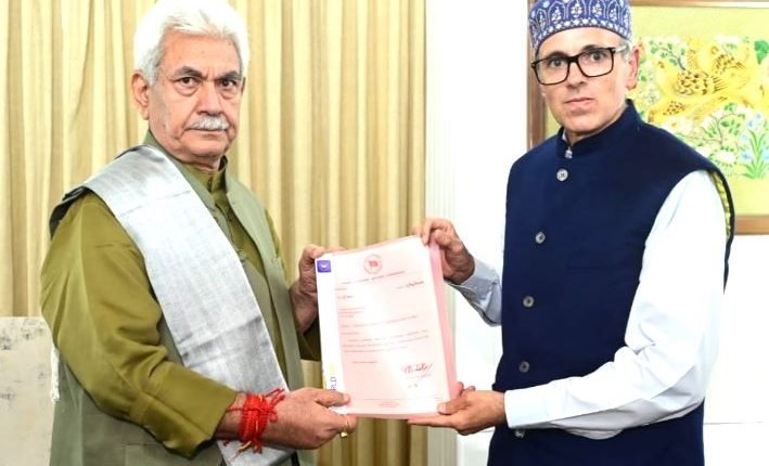 Omar Abdullah Presents Letters of Support from Key Allies to Lieutenant Governor