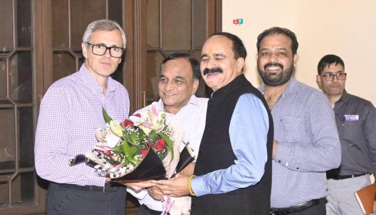 FOIJ Delegation Meet Sh. Omar Abdullah Chief Minister of JKUT 