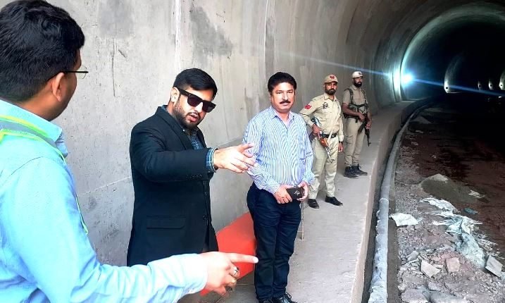 DDC Rajouri reviews progress of work on NH, Nowshera Tunnel Project