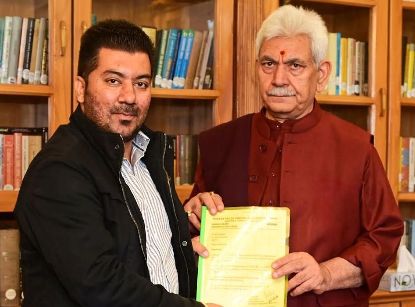 Trikuta Nagar Traders Association President Abhinav Anand Meets Lt Governor Manoj Sinha at Raj Bhawan