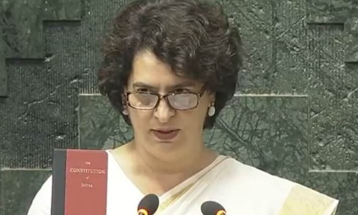 Priyanka Gandhi Vadra Sworn In as Lok Sabha MP, Holds Constitution in Hand to Symbolize Commitment