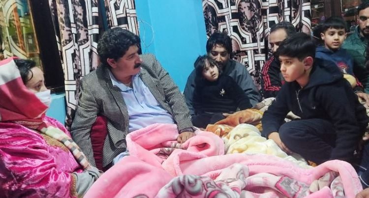 Minister Sakeena Masood visits family of slain Sumbal woman