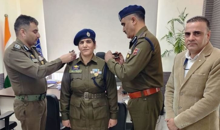 Traffic police headquarters host popping ceremony